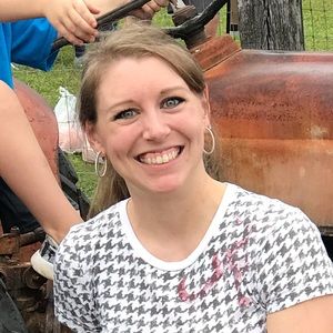 Meet your Posher, Brooke